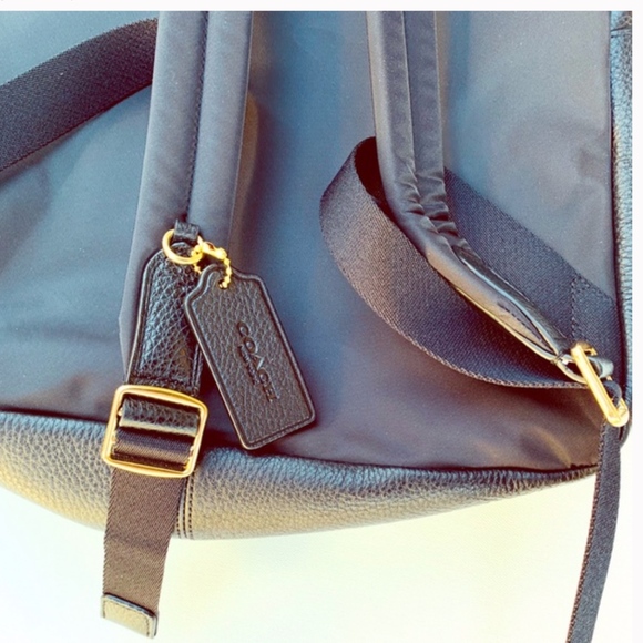 NEW Coach Charlie Backpack Black Pebbled Leather - Picture 6 of 8